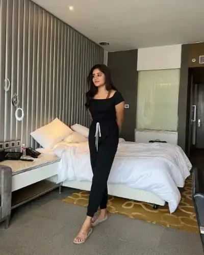 Call Girls Khurai Cash On Delivery